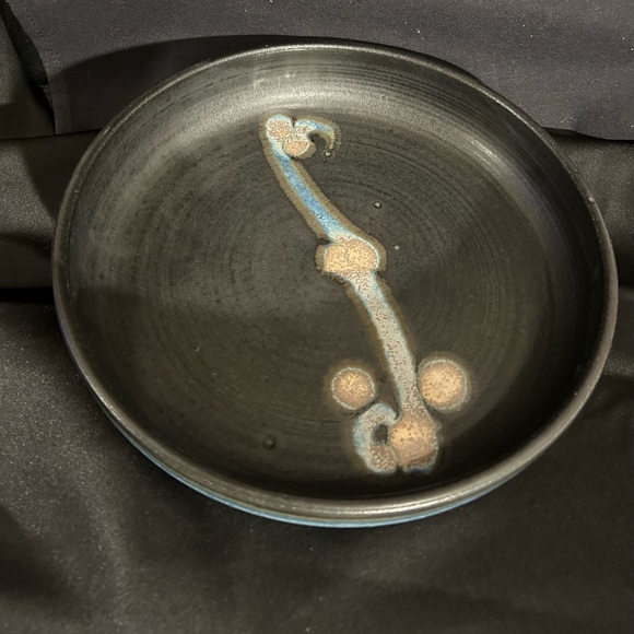 Kathleen LeSueur pottery 11.5” signed bowl. - Picture 2 of 8